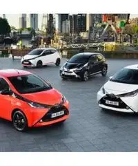 TOYOTA Aygo 1.0 VVT-i 69 CV 5 porte x-play