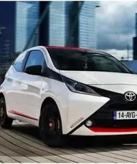 TOYOTA Aygo 1.0 VVT-i 69 CV 5 porte x-play