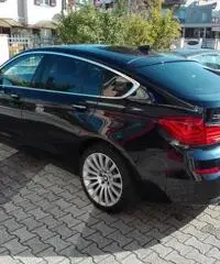 Vendo Bmw 530 gt xdrive blu anno 2011 Vendo Bmw 530 gt xdrive blu anno 2011
