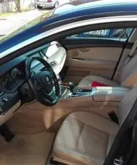 Vendo Bmw 530 gt xdrive blu anno 2011 Vendo Bmw 530 gt xdrive blu anno 2011