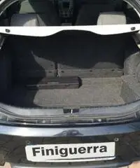 ALFA ROMEO 147 2.0 16V TS Selespeed 3p. Distinctive