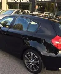 BMW 116 d 2.0 116CV 5 porte Futura