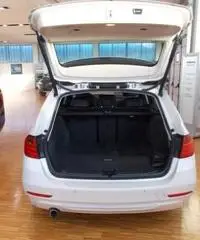 BMW 320 d xDrive Touring Modern 4X4 BMW 320 d xDrive Touring Modern 4X4