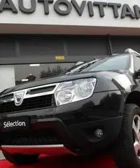DACIA Duster 15 dci Laureate 4x2 110cv