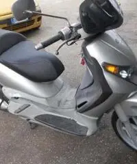 Beverly 200