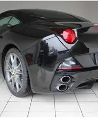 FERRARI California DCT