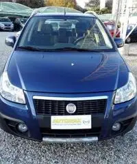 FIAT Sedici 1.6 16V 4x4 Emotion FIAT Sedici 1.6 16V 4x4 Emotion