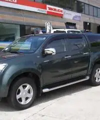 ISUZU D-Max 2.5 Crew Cab Quasar A/T 4WD