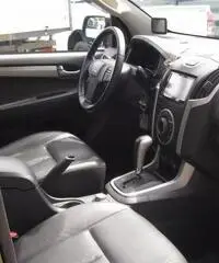 ISUZU D-Max 2.5 Crew Cab Quasar A/T 4WD