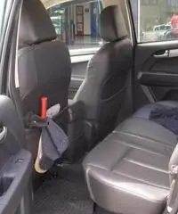 ISUZU D-Max 2.5 Crew Cab Quasar A/T 4WD