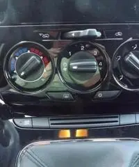 LANCIA Ypsilon 1.2 69 CV 5 porte Silver