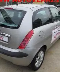 LANCIA Ypsilon 1.2 Oro