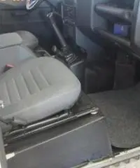 LAND ROVER Defender 90 2.4 TD4 Station Wagon E