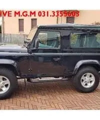 LAND ROVER Defender 90 2.4 TD4 Station Wagon SE