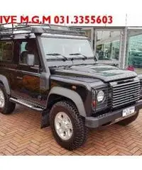 LAND ROVER Defender 90 2.4 TD4 Station Wagon S