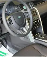 LAND ROVER Discovery Sport 2.0 TD4 A/T 7 POSTI SE (Super Ammortamento)