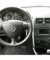 MERCEDES-BENZ A 160 Avantgarde MERCEDES-BENZ A 160 Avantgarde