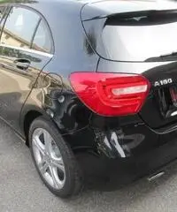 Mercedes-Benz A 180 A 180d Sport Automatic Mercedes-Benz A 180 A 180d Sport Automatic