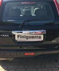 NISSAN X-Trail 2.2 dCi Elegance 4X4 NISSAN X-Trail 2.2 dCi Elegance 4X4