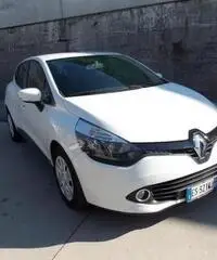 Renault Clio 1.2 75CV 5 porte Live X NEOPATENTATI