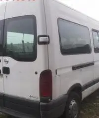 RENAULT Master T35 2.5dCi16V PM-TA Combi Conf. nissan interstar