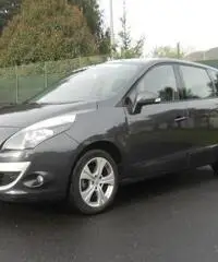 RENAULT Scenic xmod 16 16v Dynamique