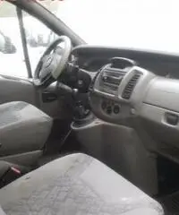 RENAULT Trafic T27 1.9 dCi/100CV PC-TN Combi opel vivaro