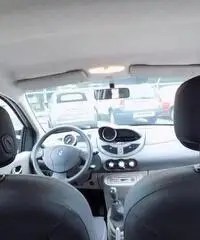 Renault Twingo new Twingo 1.2i 16V dynamique cv75