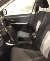 SUZUKI Grand Vitara 1.9 DDiS 5 porte Plus SUZUKI Grand Vitara 1.9 DDiS 5 porte Plus