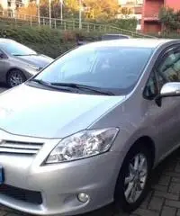 TOYOTA Auris 1.6 5 porte Sol TOYOTA Auris 1.6 5 porte Sol