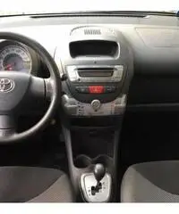 TOYOTA Aygo 1.0 12V VVT-i M-MT 5p Autom. Sol