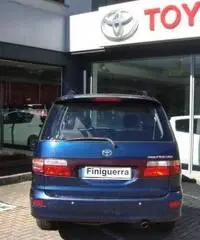 TOYOTA Previa 2.0 Tdi D-4D