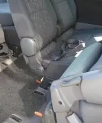 TOYOTA Previa 2.0 Tdi D-4D