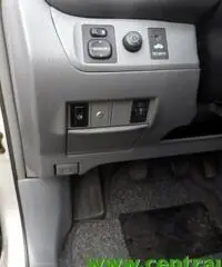 TOYOTA RAV 4 RAV4 2.0 16V cat 3 porte Sol TOYOTA RAV 4 RAV4 2.0 16V cat 3 porte Sol