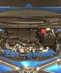 TOYOTA Yaris 1.0 5 porte Cool