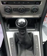 Volkswagen Golf 1.6TDI 5P BMT RADIO MEDIA Park ant&pos 110CV Volkswagen Golf 1.6TDI 5P BMT RADIO MEDIA Park ant&pos 110CV