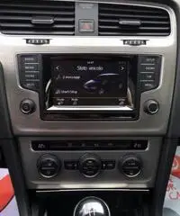 Volkswagen Golf 1.6TDI 5P BMT RADIO MEDIA Park ant&pos 110CV Volkswagen Golf 1.6TDI 5P BMT RADIO MEDIA Park ant&pos 110CV