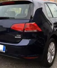 Volkswagen Golf 1.6TDI 5P BMT RADIO MEDIA Park ant&pos 110CV Volkswagen Golf 1.6TDI 5P BMT RADIO MEDIA Park ant&pos 110CV