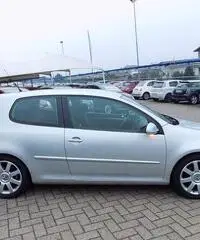 Volkswagen Golf Golf 1.9 TDI 4mot. 3p. sportline Volkswagen Golf Golf 1.9 TDI 4mot. 3p. sportline