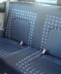 VOLKSWAGEN New Beetle 1.9 TDI