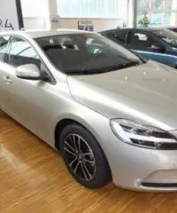 VOLVO V40 D2 Momentum