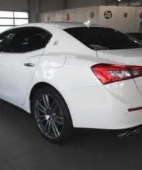 Maserati Ghibli 3.0 V6 Diesel Automatik '14 Maserati Ghibli 3.0 V6 Diesel Automatik '14