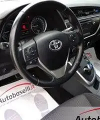 TOYOTA AURIS 1.8 HYBRID AUTOMATICA MOD.RESTYLING