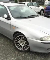 ALFA ROMEO 147 1.9 JTD (115 CV) cat 3p. Distinctive + cerchi 