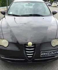 ALFA ROMEO 147 1.9 JTD (115 CV) cat 3p. Distinctive Interno Pelle