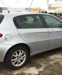 ALFA ROMEO 147 1.9 JTD (115 CV) cat 5p. Distinctive UNICO PROPR.