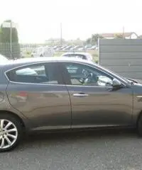 ALFA ROMEO Giulietta 1.6 JTDm-2 105 CV Distinctive