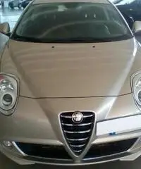 ALFA ROMEO MiTo 1.6 JTDm 16V Distinctive ALFA ROMEO MiTo 1.6 JTDm 16V Distinctive