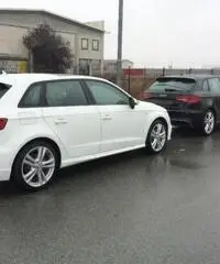 AUDI A3 SPB 2.0 TDI Sport S line Tetto+Fari LED+