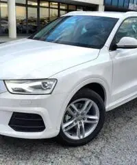 AUDI Q3 2.0 TDI 150 CV Sport +Navi +Xenon +